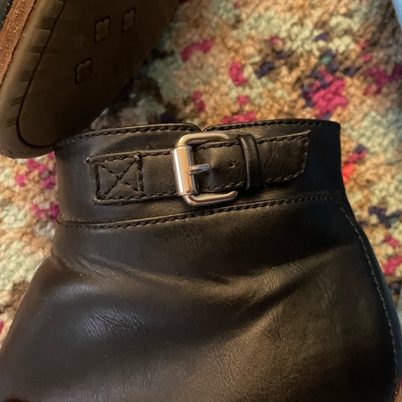 Dr. Scholl’s black leather wedge bootie with buckle detail - Picture 5 of 8